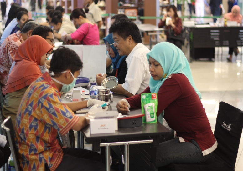 Kegiatan Donor Darah pada Event Festival Jakarta Great Sale - 1