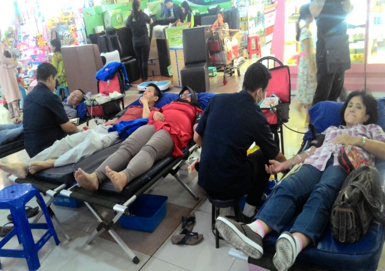 Kegiatan Donor Darah pada Event Festival Jakarta Great Sale - 9