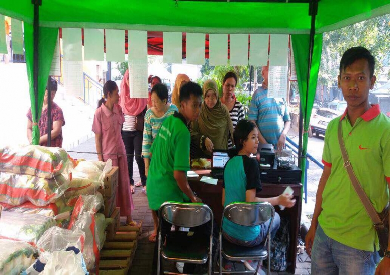 Kegiatan Pasar Murah FGJS 2017 8